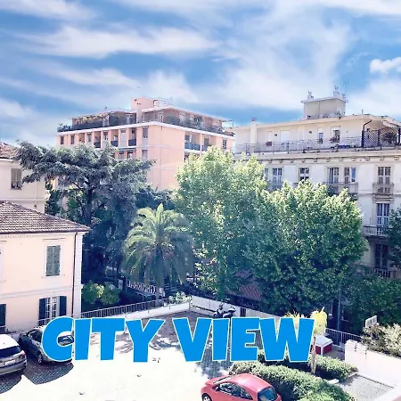 Garibaldi - Center Apartman *