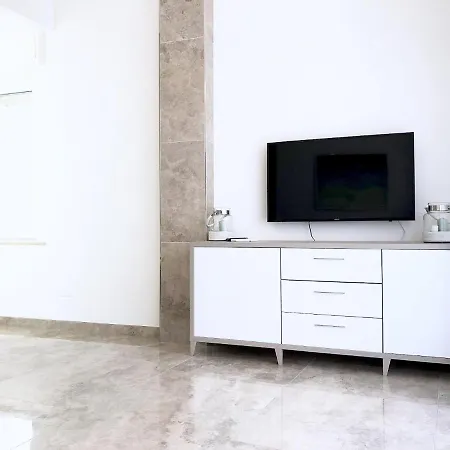 Garibaldi - Center * סנרמו